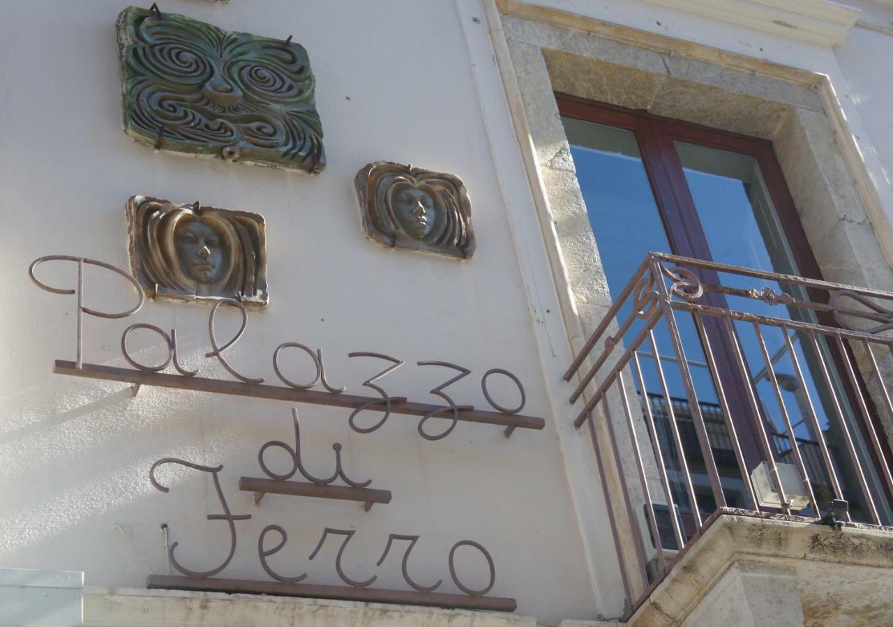 Ferienwohnung Palazzo Di Ferro Taormina Exterior foto